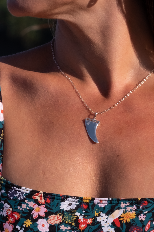 Pendant - Single Fins ROSS